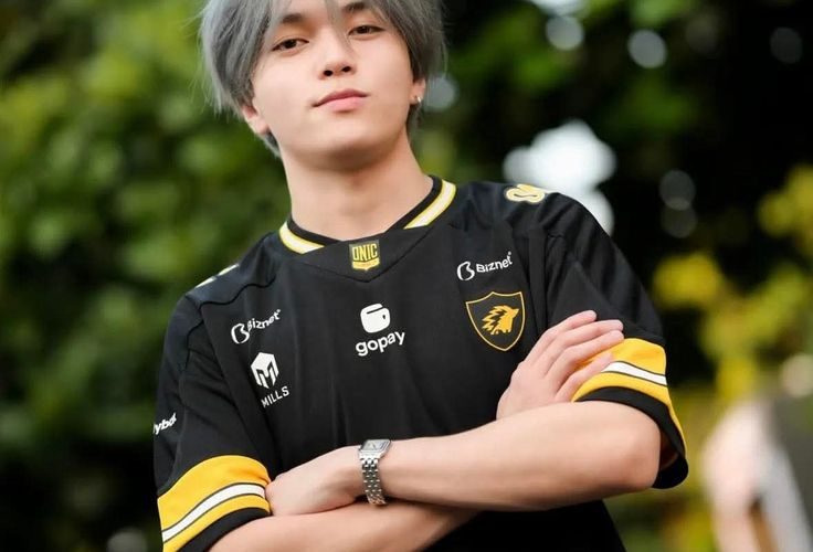 Mengenal Foto Kairi ONIC: Bintang Muda di Dunia Esports Indonesia