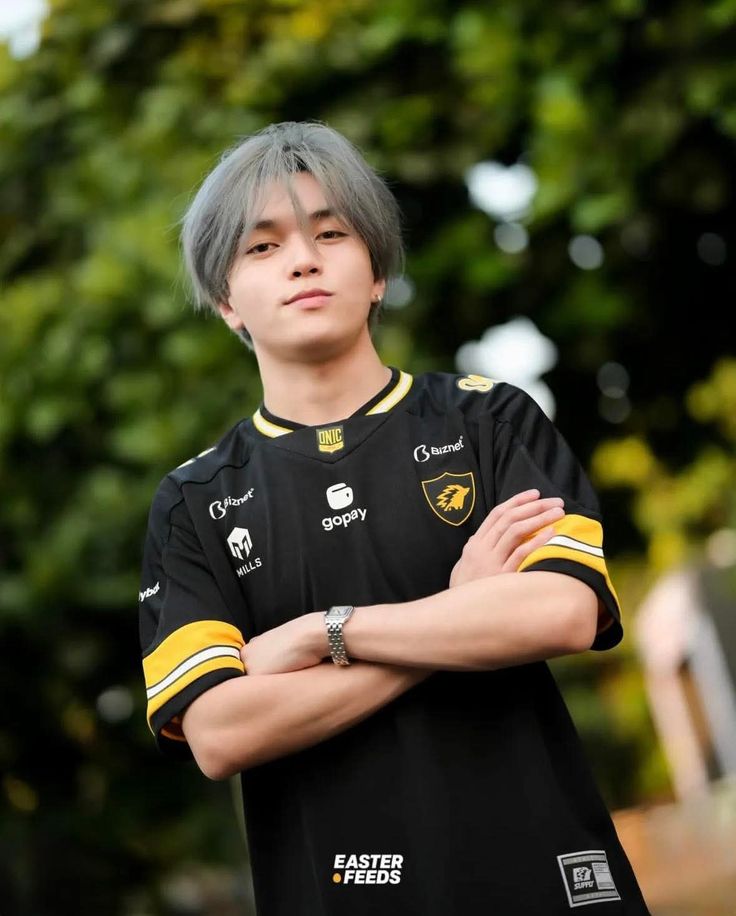 Mengenal Foto Kairi ONIC: Bintang Muda di Dunia Esports Indonesia