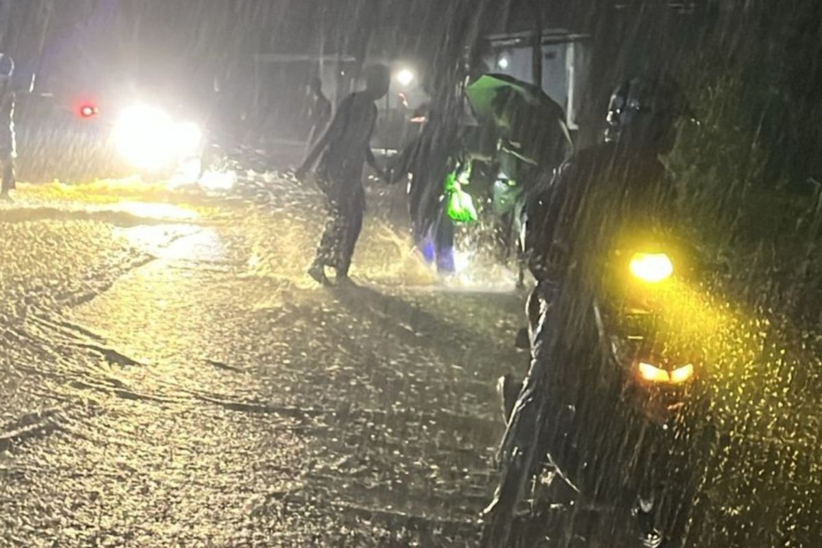 BMKG Ternate Keluarkan Peringatan Dini Cuaca Ekstrem di Maluku Utara 1–3 Desember 2025